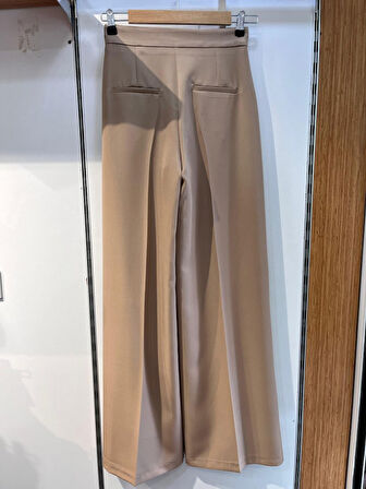 Yonca Moda Evi Üç Düğme Detayli Palazzo Pantolon