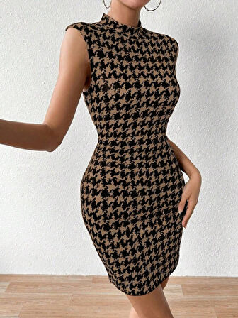 Yonca Moda Evi Kadın Yarı Balıkçı Yaka Kolsuz Desenli Kısa Dalgıç Elbise