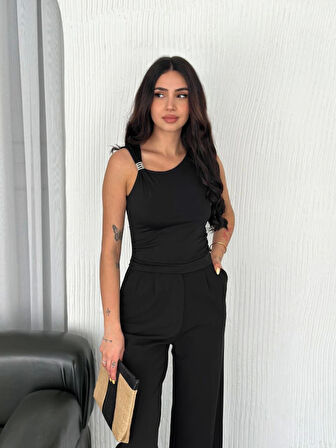 Yonca Moda Evi Osy Modal Yumuşak Dokulu Kumaş Bisiklet Yaka Sıfır Kol Bluz Omuz Toka Aksesuar Detaylı - Siyah