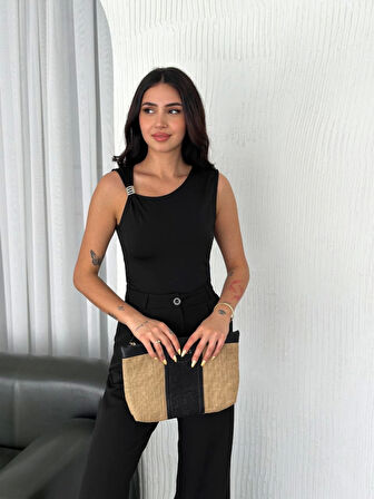 Yonca Moda Evi Osy Modal Yumuşak Dokulu Kumaş Bisiklet Yaka Sıfır Kol Bluz Omuz Toka Aksesuar Detaylı - Siyah