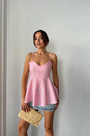 Yonca Moda Evi ÇİZGİLİ GOFRE ASKILI PENS DETAYLI BLUZ - Pembe