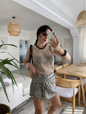Yonca Moda Evi Kadın Askılı Yuvarlak Yaka Geometrik Desenli Triko Bluz