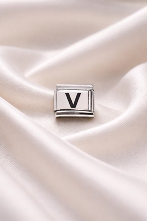 Bileklik Uyumlu V Harfi Charm – Paslanmaz Çelik Harf Modül – Kişiye Özel Bileklik Aksesuarı