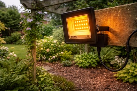 Eco Lounge NOAS YL70 1026 Ultra Slim Led Projektör 20W Amber Işık