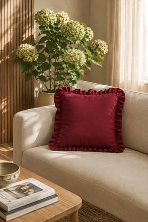 1 Adet Bordo Fırfırlı Dekoratif Kırlent Kılıfı %100 Pamuk 45x45 cm