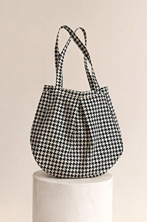 Siyah Beyaz Çok Amaçlı Premium Oversize Kazayağı Orta Boy Kanvas Kadın El ve Omuz Çantası