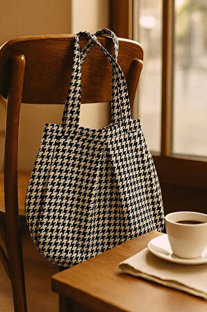 Siyah Beyaz Çok Amaçlı Premium Oversize Kazayağı Orta Boy Kanvas Kadın El ve Omuz Çantası