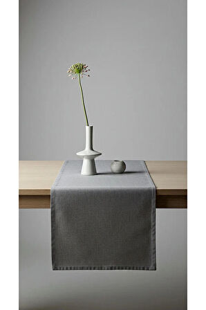 Şık Masa Runnerı 50x150 cm – Modern ve Zarif Masa Örtüsü Runner