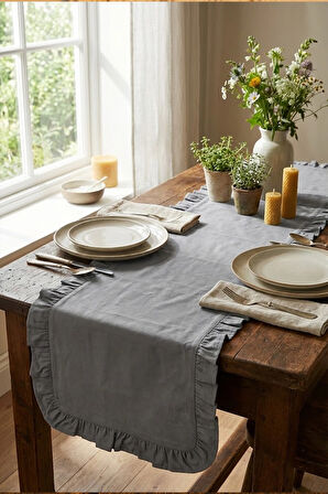 Füme Fırfırlı Masa Runner 150x50 cm – Şık Dekoratif Masa Örtüsü
