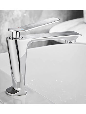 Lüks Tasarım Lavabo Bataryası Gümüş