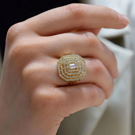 Sıralı Baget Taşlı Altın Yüzük