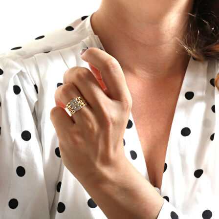 Altın E Harfi Yüzük (YZK0021)