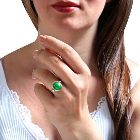 Yeşil Taşlı Altın Nostalji Yüzük (YZK0035)