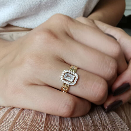 Altın Baget Taşlı Yüzük (YZK0231)