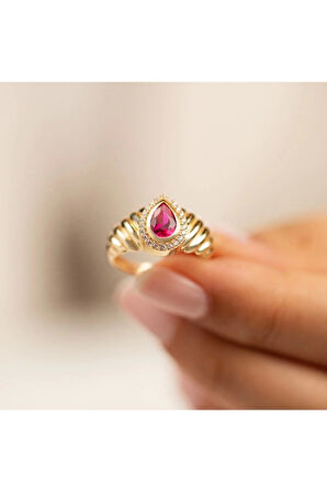 Burgulu Şovalye Altın Yüzük