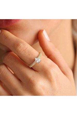 Damla Tektaş Altın Yüzük