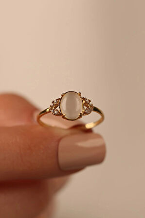 Beyaz Opal Taşlı Altın Yüzük