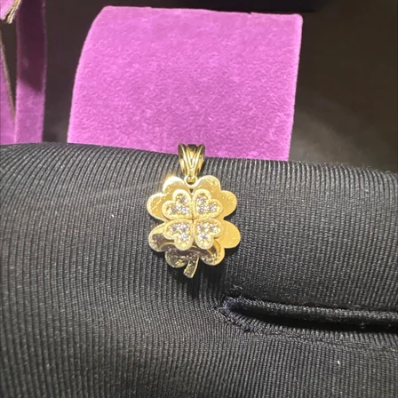 14 Ayar Altın Kolye Yonca Taşlı 1.25gr Kadın Hediye