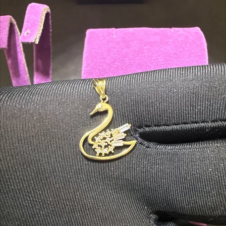 14 Ayar Altın Kolye Kuğu 1.36gr