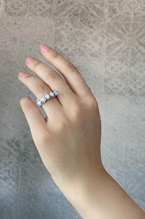 Zümrüt Sarraf 14 Ayar Altın Beştaş Bayan Yüzük