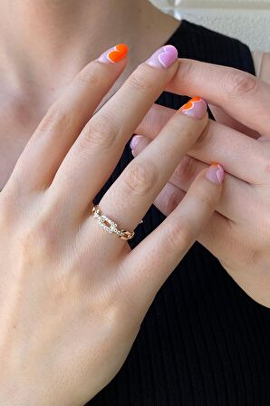 Zümrüt Sarraf 14 Ayar Yeşil Altın Kadın Altıgen Baget Taşlı Yüzük