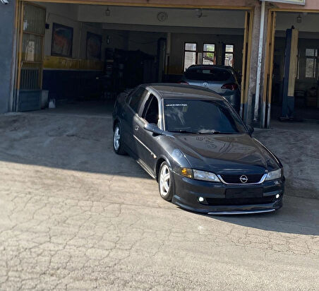 Opel Vectra zender ön tampon ızgarası dahil 