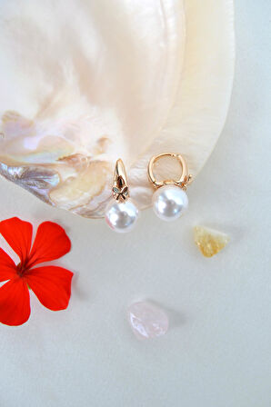 Kelebek Detaylı İnci Küpe Halka Model Rose Gold Renk