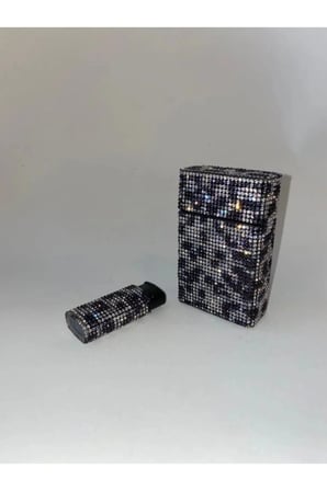 Sigaralık Ve Çakmak Seti 2 Ikıncı Kalıte (BLACK&WHİTE LEOPAR SET)