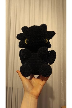El Yapımı Tek Parça Tığ İşi Peluş: Dişsiz Model 1 Amigurumi
