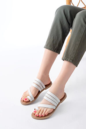 169-160 Beyaz  Örgülü Ortopedik Taban Parmak Arası Hakiki Deri Kadın Terlik