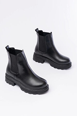 745-2137 Siyah Kalın Taban Lastikli Günlük Kadın Bot