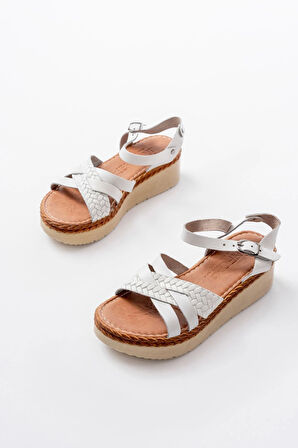 730-138 Beyaz Örgü Hakiki Deri Ortopedik Taban Kadın Sandalet