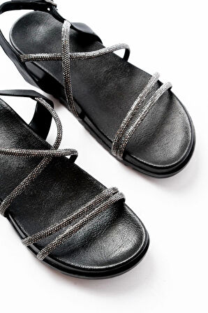 1001-1105 Siyah Platin Taşlı Günlük Kadın Sandalet