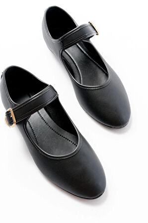 2606 Siyah Baretli Günlük Kadın Ayakkabı