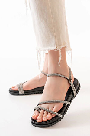 1001-1101 Siyah Gümüş Taşlı Günlük Kadın Sandalet