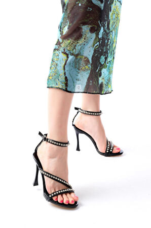 A-20 Siyah Taşlı Vivet Platformlu Topuklu Kadın Ayakkabı