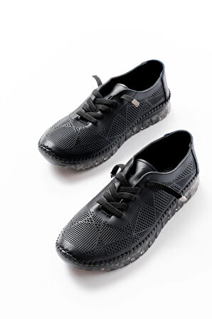 S-365  Siyah Desenli Hakiki Deri Şeffaf Taban Kadın Spor Ayakkabı