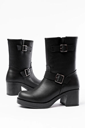 5109-3043 Siyah Toka Aksesuarlı Fermuarlı Kalın Topuklu Günlük Kadın Bot