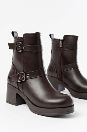 5109-3027 Kahverengi Topuklu Fermuarlı Günlük Kadın Bot