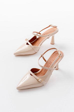 K-6722 Bej Rugan Toka Detaylı Sivri Burun Kadın Ayakkabı