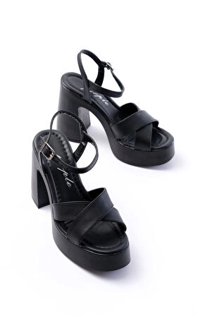 P-105 Siyah Çapraz Kalın Topuklu Kadın Sandalet