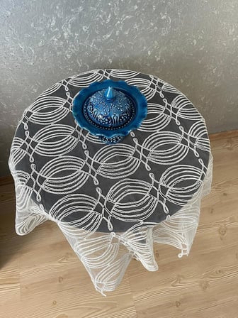 Tül Güpürlü Fiskos Masa Örtüsü