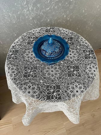 Tül Güpürlü Fiskos Masa Örtüsü