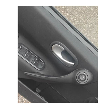 Renault Megane 2 Kapı İç Çekme Kolçak Sol Taraf Siyah 7701475316