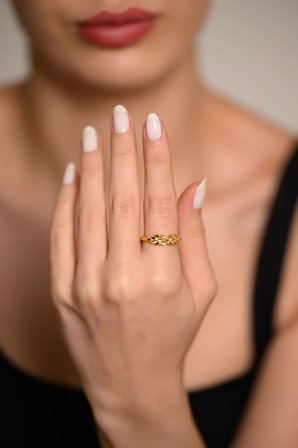 14 Ayar Altın Yaprak Motifli Minimal Yüzük