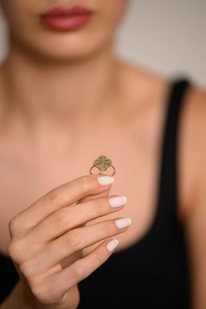 14 Ayar Altın Yonca Motifli Yüzük