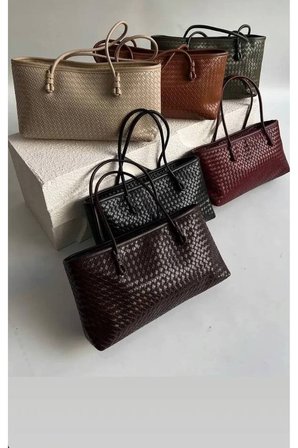 Pita Örgü Detaylı Baget Uzun Orta Boy Çanta (37x24)