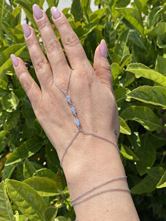 Şahmeran Pirinç Gümüş Renk Su Damlası Zirkon Taşlı Model