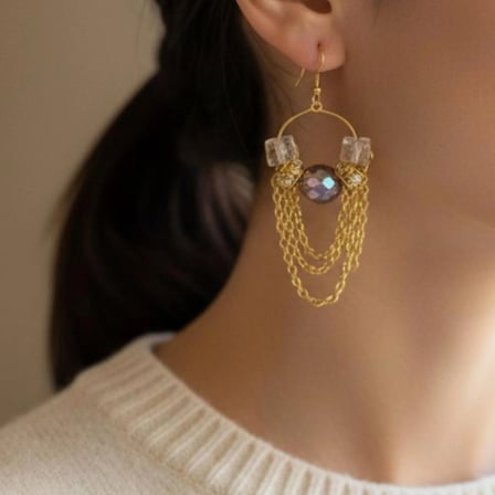 El Yapımı Kristal Doğal Taşlı Gold Küpe – Kadınlar İçin Şık Boho Tasarım Altın Renk Zincirli Sallantılı Küpe, Özel Gün & Günlük Kullanım Takısı