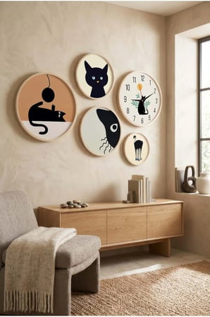 5 Parça Yuvarlak Ahşap Çerçeveli Minimalist Siyah Kediler Tablo Ve Saat Seti